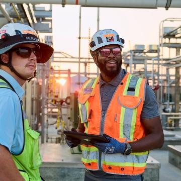 employees on a jobsite