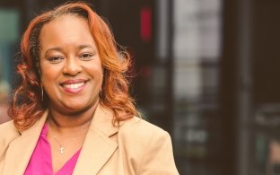 Alisa Lewis headshot