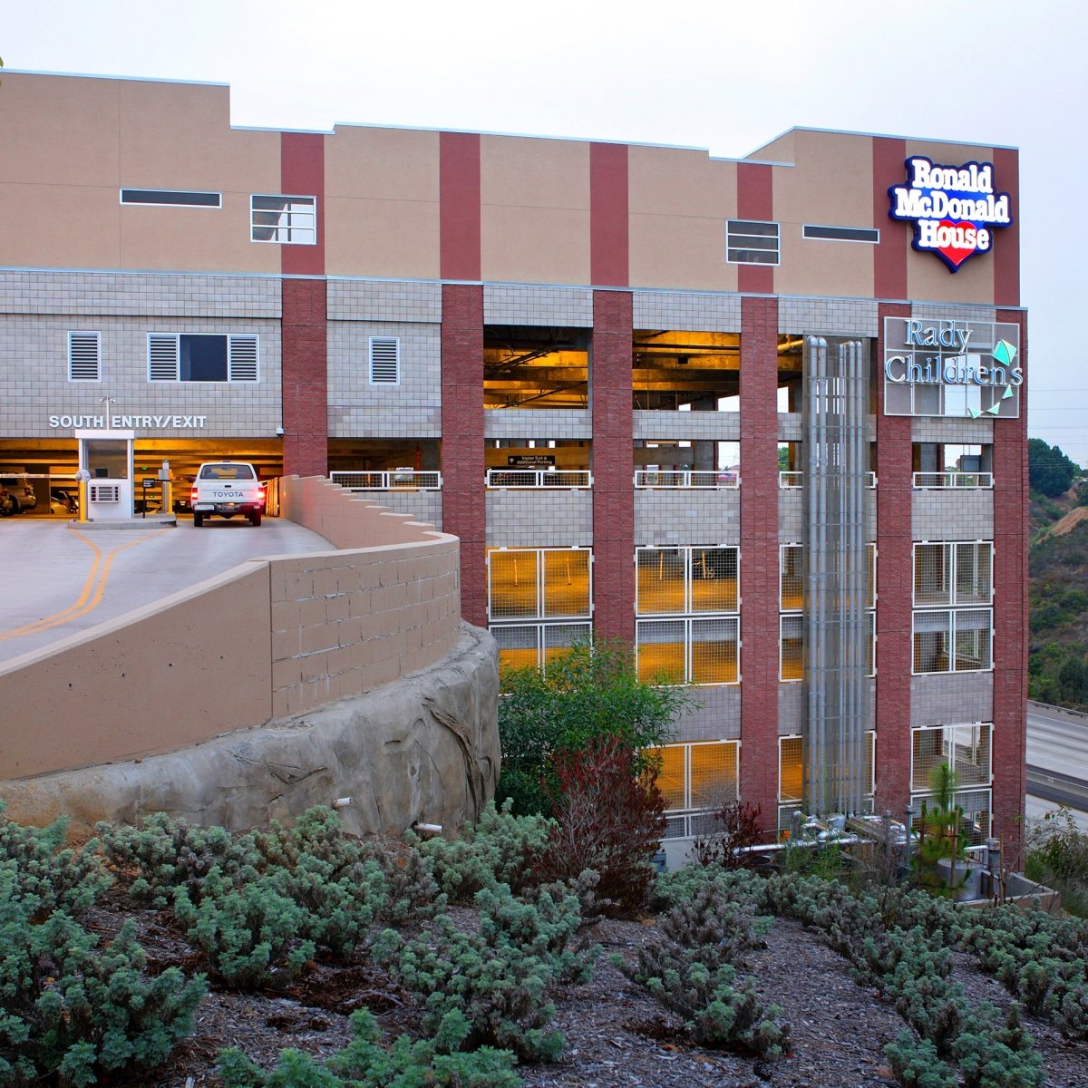 Rady Children's Hospital Parking Garage Construction
