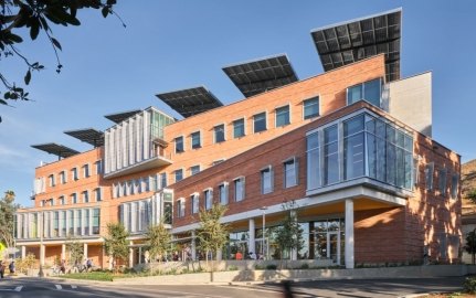 Exterior rendering of the entryway to the UCR School of Business building